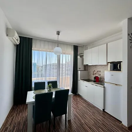 Lamera-fratelli Sea View